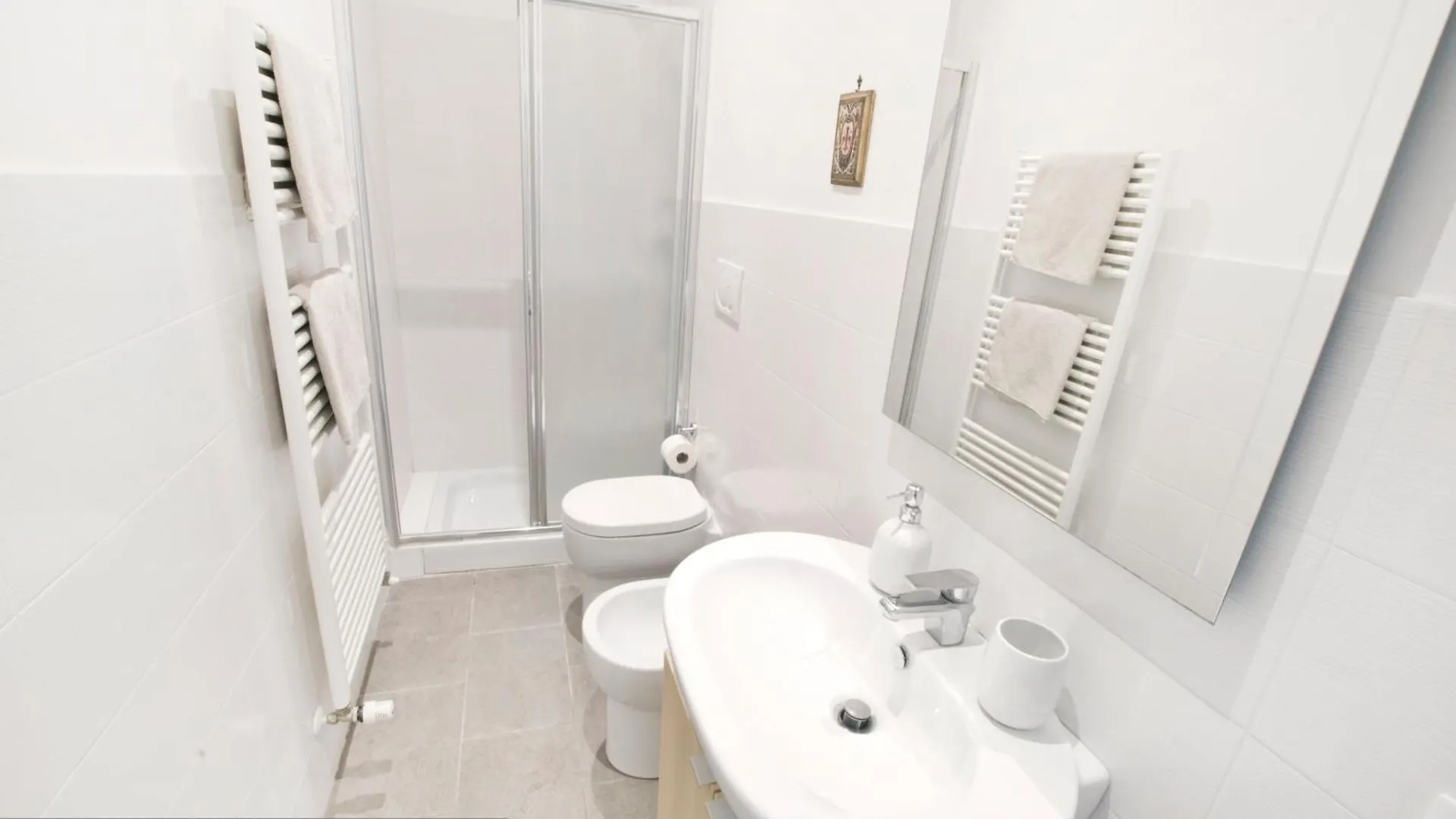 Love Nest, Studio Apartment 5 Min Walk From Central Rail Station Santa Maria Novella Florencja